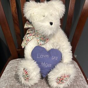 White Teddy Bear with Heart- The Boyd’s Collection 1988-2003